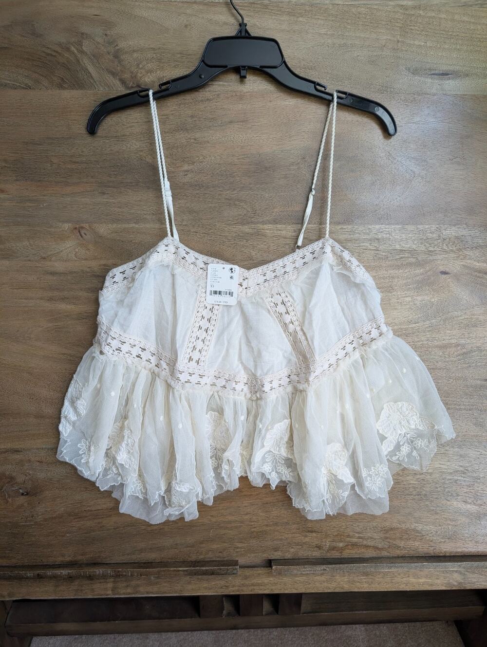 Free People Intimately Camisole Top Womens XS Ivory Eyelet Handkerchief Hem - Picture 1 of 2